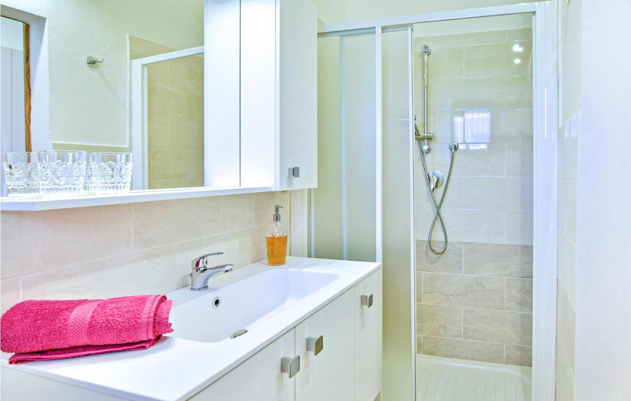 1 Bedroom Gorgeous Apartment In 阿雷佐 外观 照片